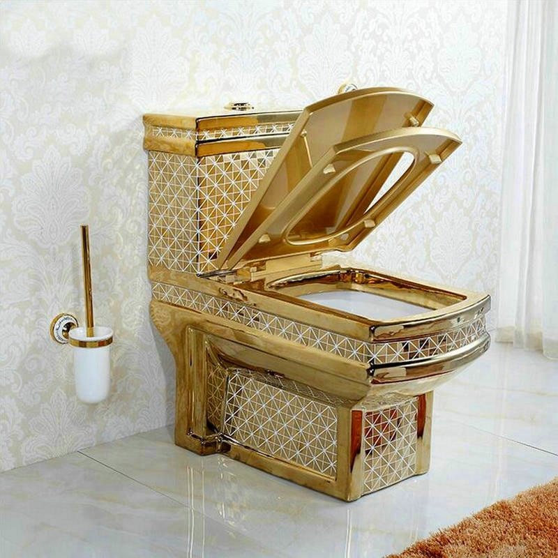 Royal Gold Toilet With Diamonds Pattern Gold Toilets