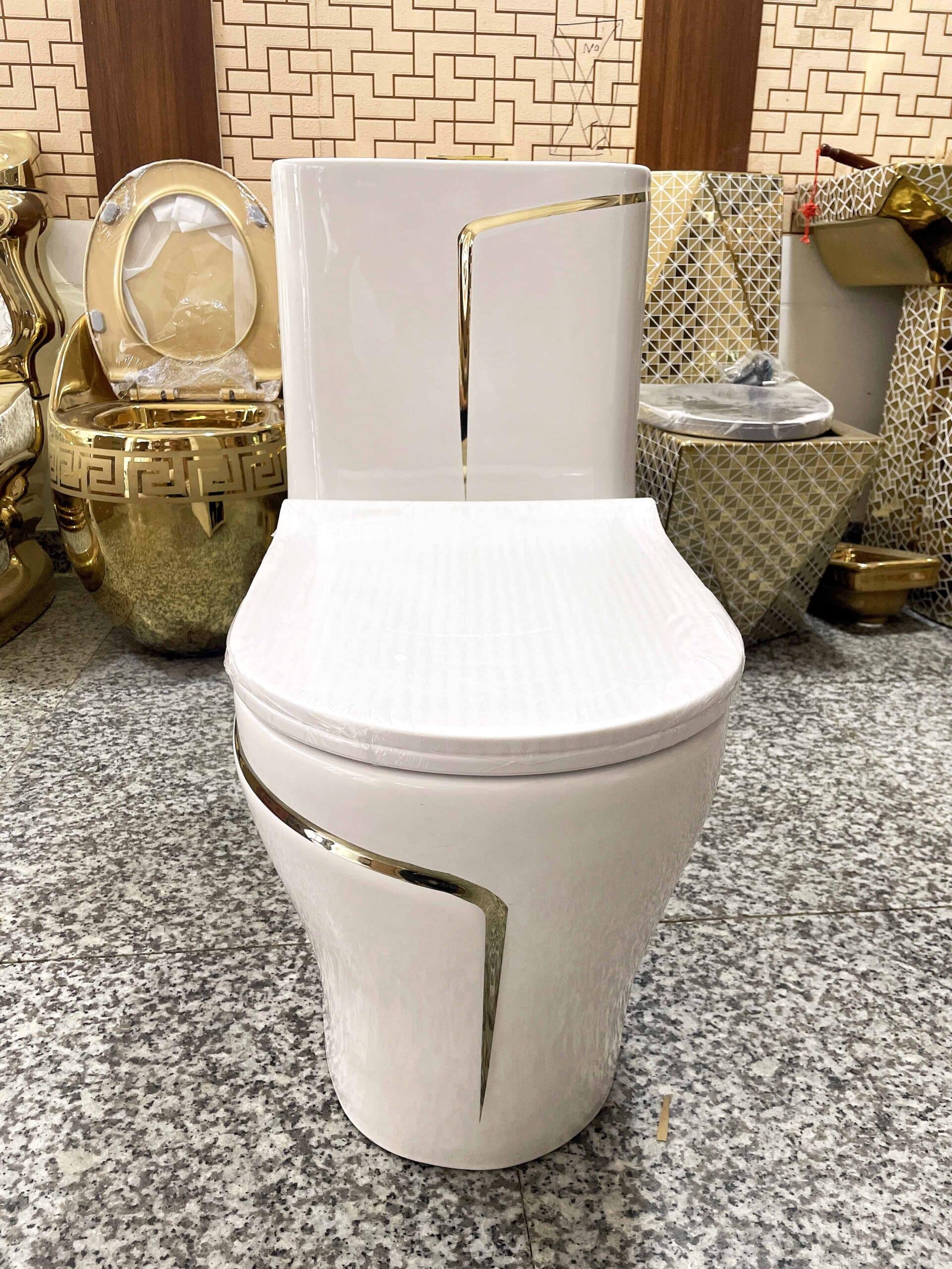 Luxury Toilet With An Elegant Gold Stripe  -  Gold Toilets