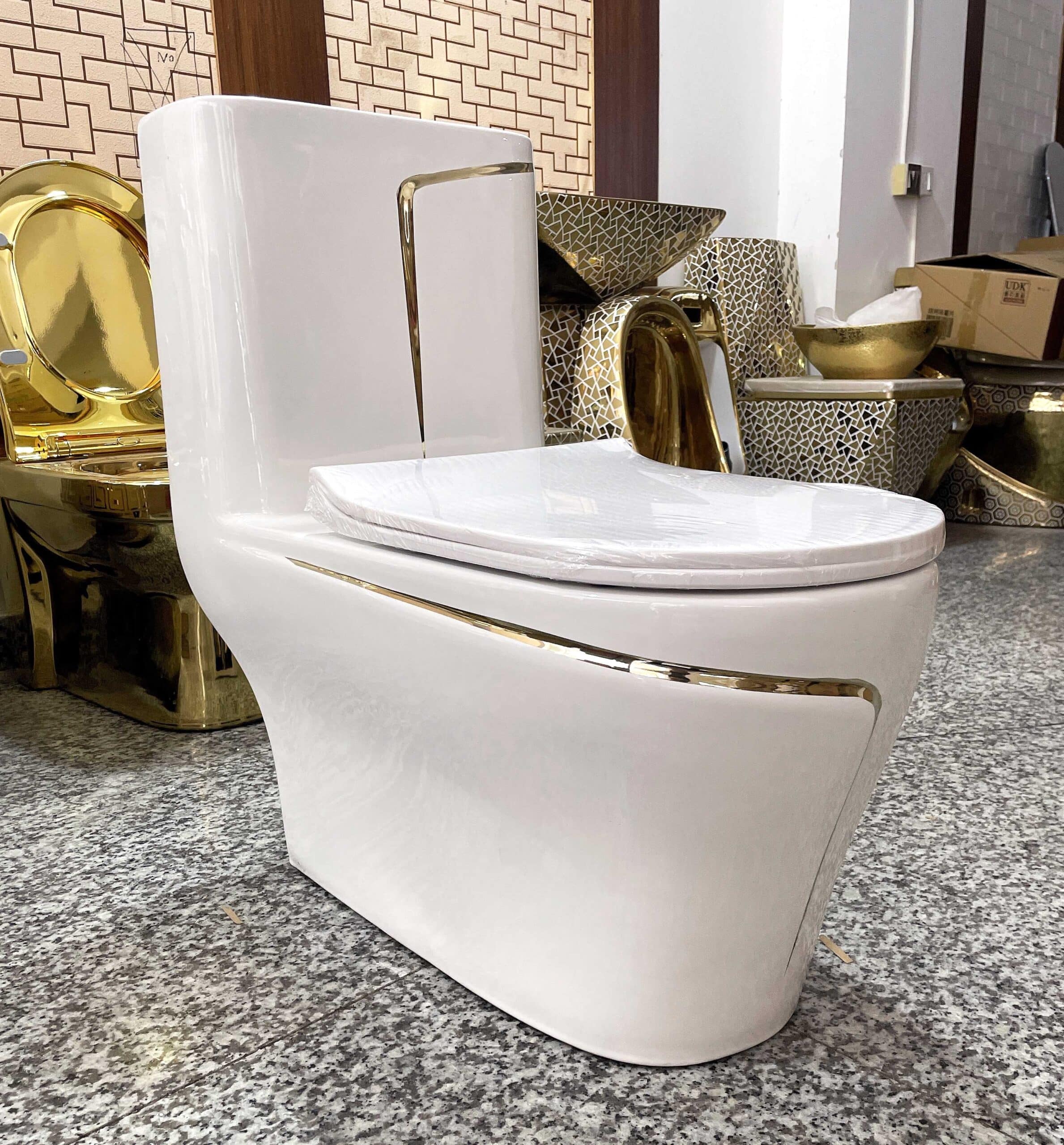 Luxury Toilet With An Elegant Gold Stripe  -  Gold Toilets