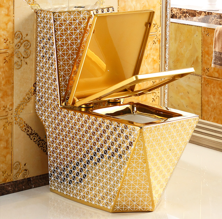 Angular Gold Toilet With Diamonds Pattern  -  Gold Toilets